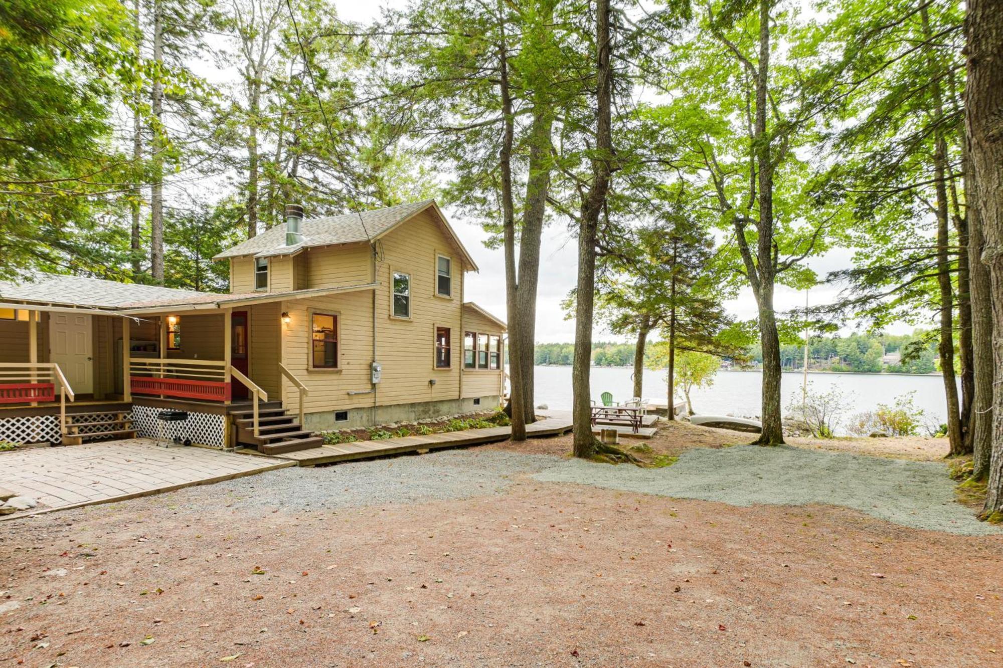 Dock, Beach, Views Rustic Green Lake Cottage Otis 外观 照片