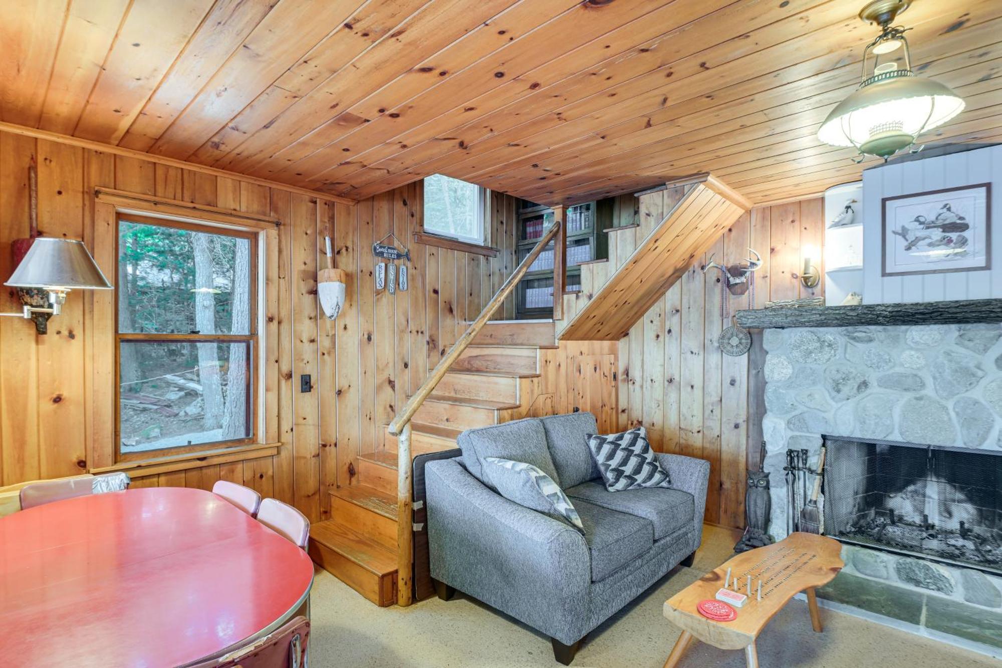 Dock, Beach, Views Rustic Green Lake Cottage Otis 外观 照片