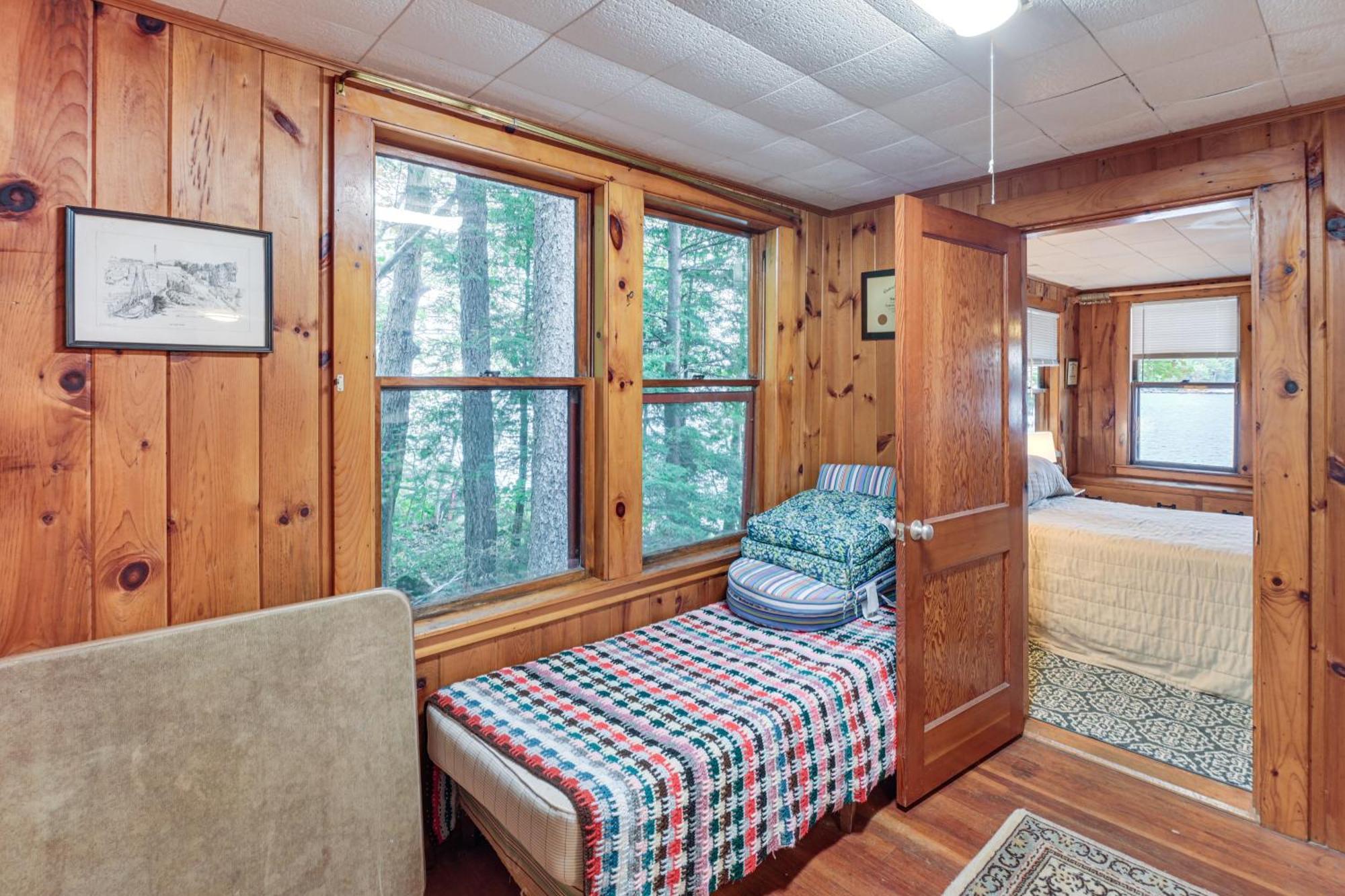 Dock, Beach, Views Rustic Green Lake Cottage Otis 外观 照片